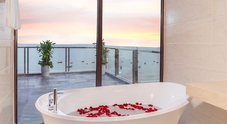 Honeymoon Suite Ocean View